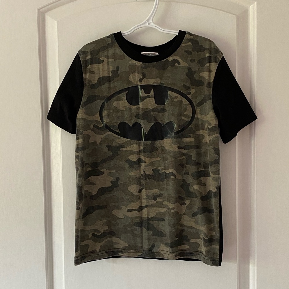Camo Batman t-shirt size M 7/8